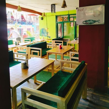 Non Stop Cafe Hostel & Stay Манали Экстерьер фото