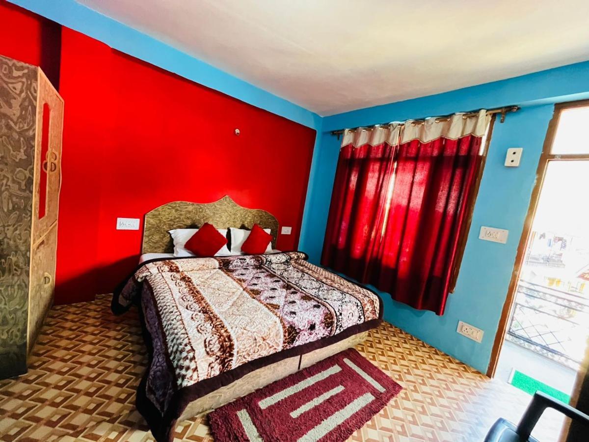 Non Stop Cafe Hostel & Stay Манали Экстерьер фото